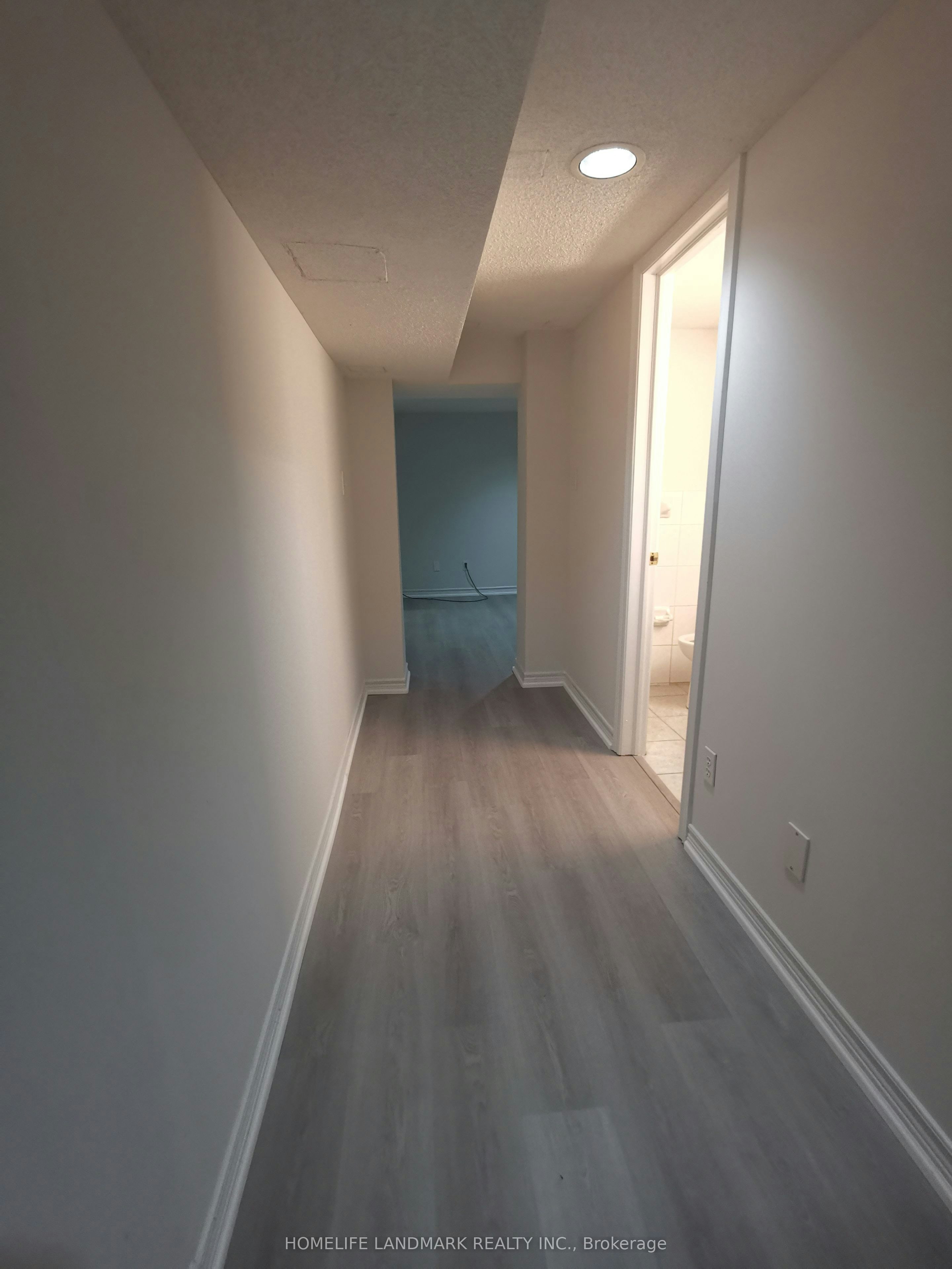 Basement-288 Maple Leaf Drive, Toronto, ON, M6L 1P3 - 13
