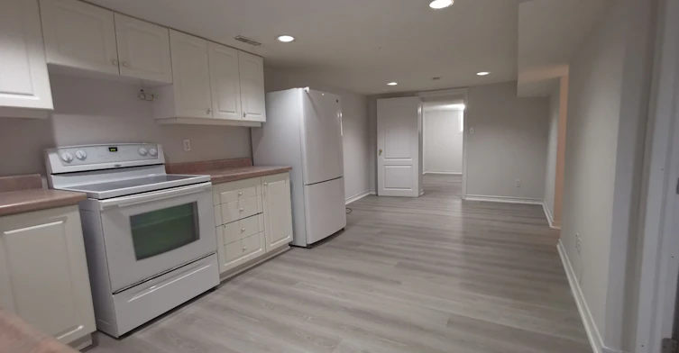 Basement-288 Maple Leaf Drive, Toronto, ON, M6L 1P3 - 5