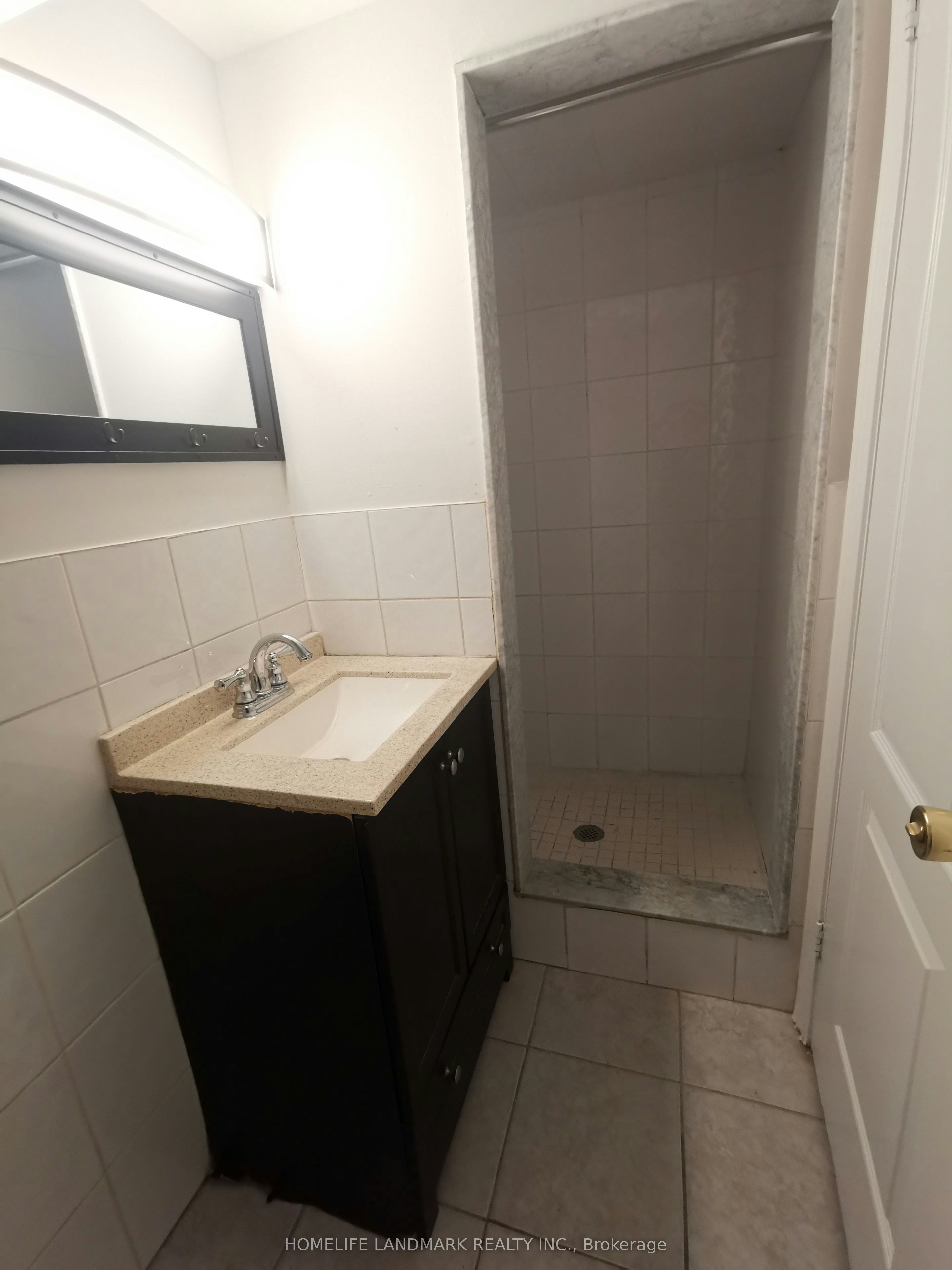 Basement-288 Maple Leaf Drive, Toronto, ON, M6L 1P3 - 10