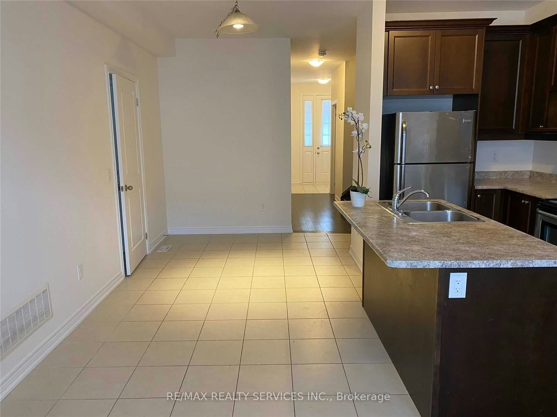 43 Hogan Manor Drive, Brampton, ON, L7A 4V3 - 6