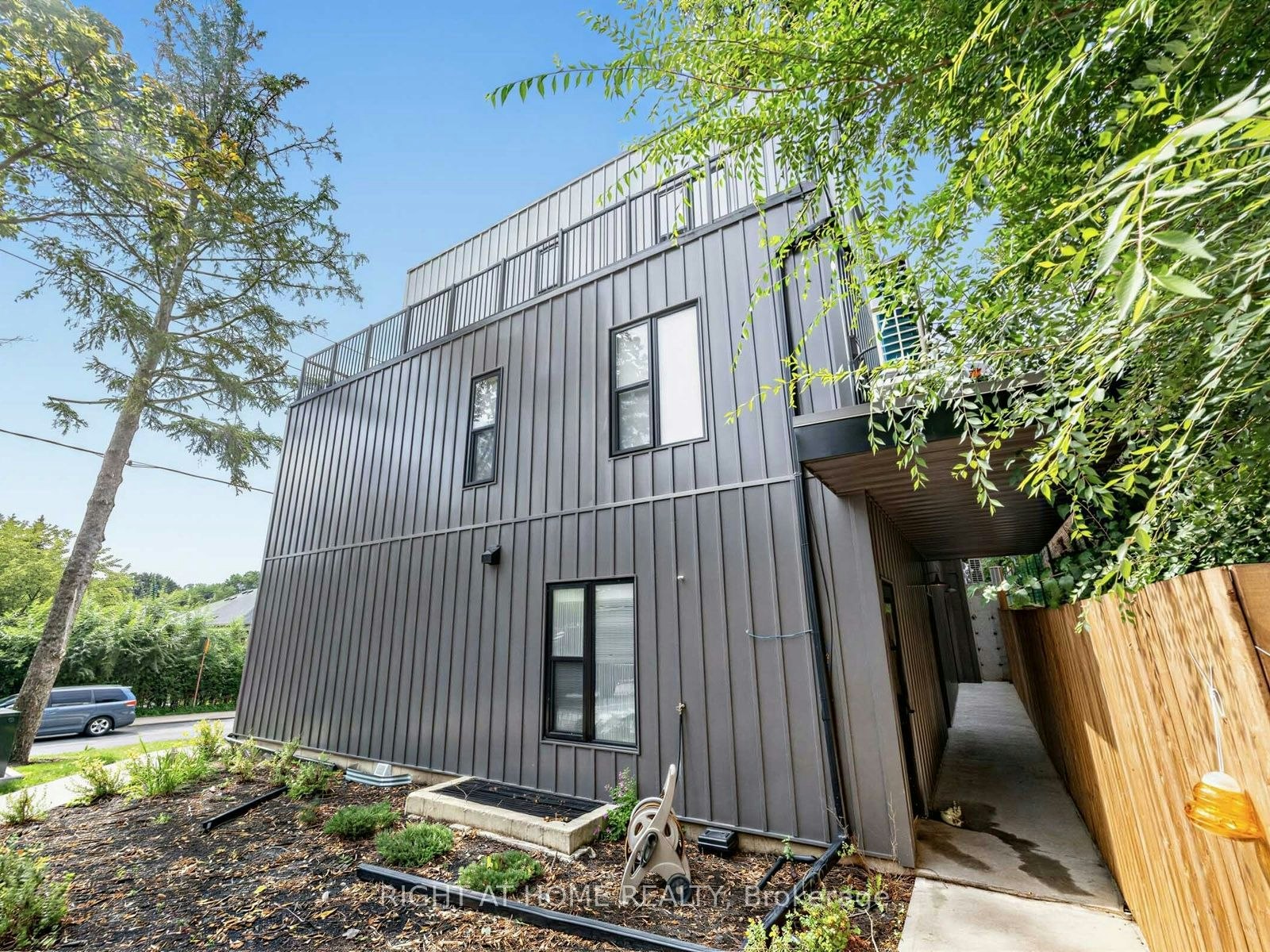 1-148 Glenlake Avenue, Toronto, ON, M6P 1E7 - 22