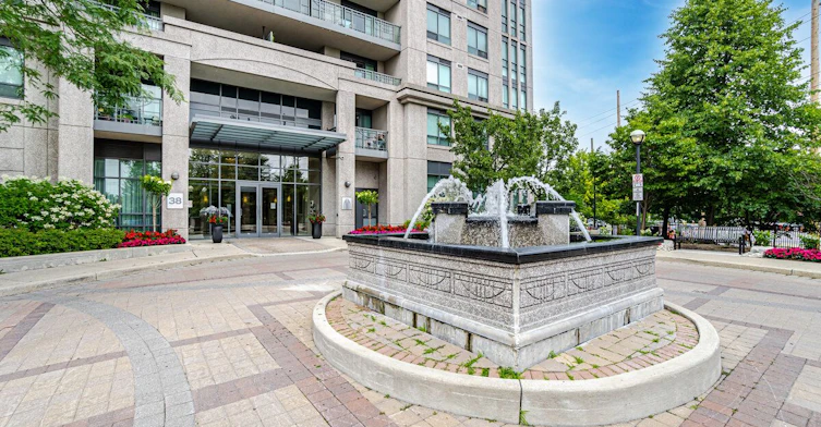 1410-38 Fontenay Court, Toronto, ON, M9A 5H5 - 2