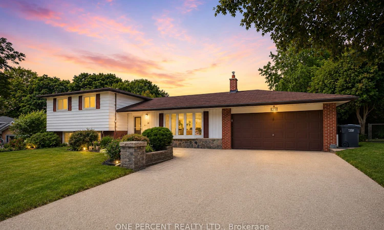 25 Hilltop Drive