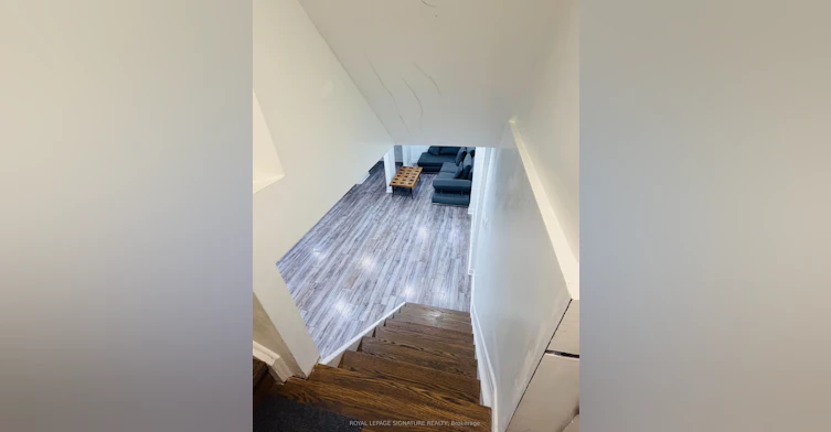 Room 1-445 Malaga Road, Mississauga, ON, L5E 3V8 - 3