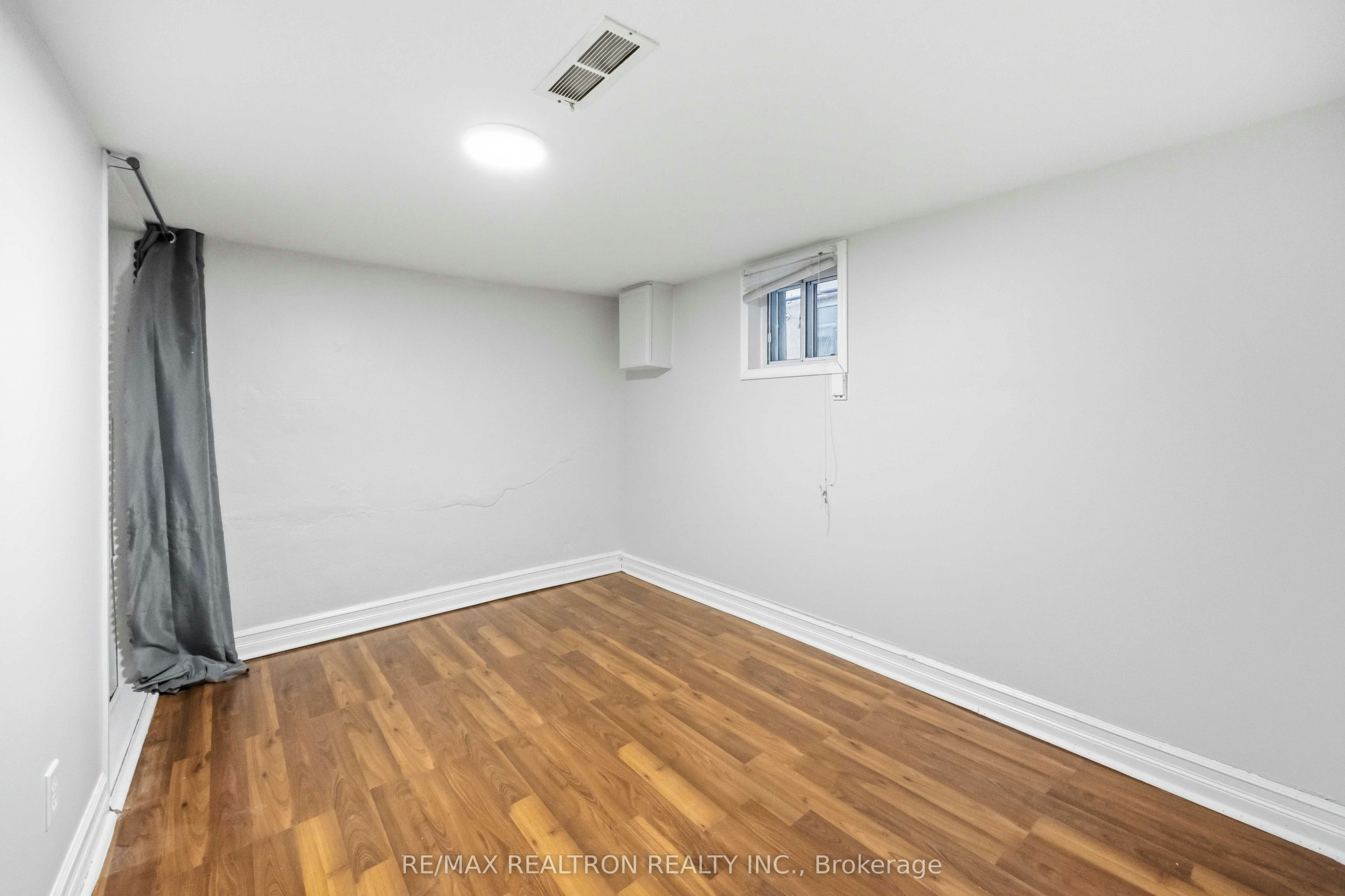 640 Runnymede Road, Toronto, ON, M6S 3A2 - 24