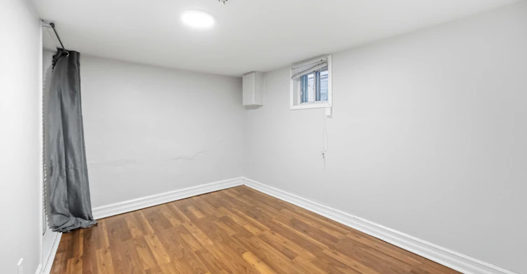 640 Runnymede Road, Toronto, ON, M6S 3A2 - 24