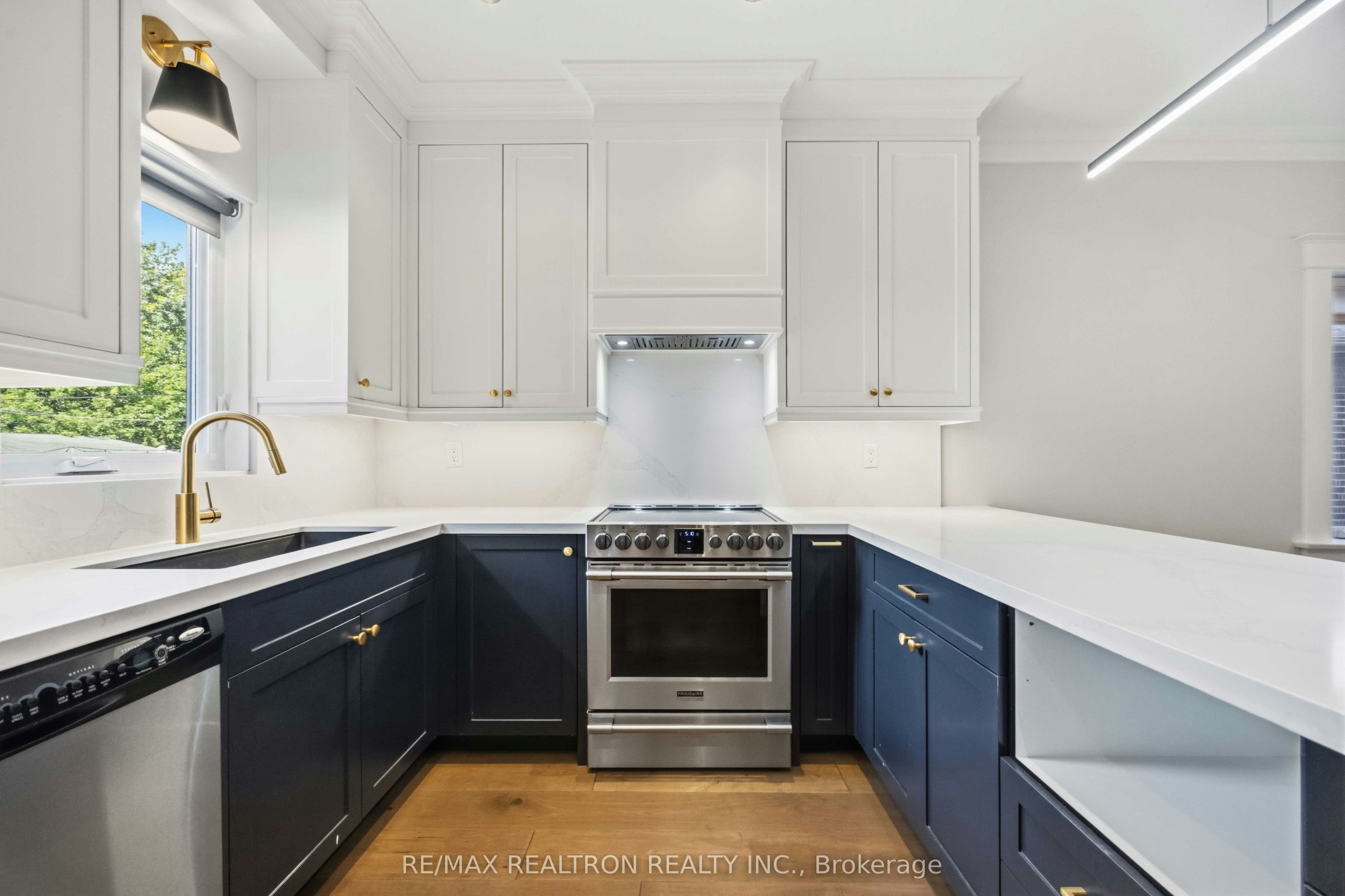 640 Runnymede Road, Toronto, ON, M6S 3A2 - 13