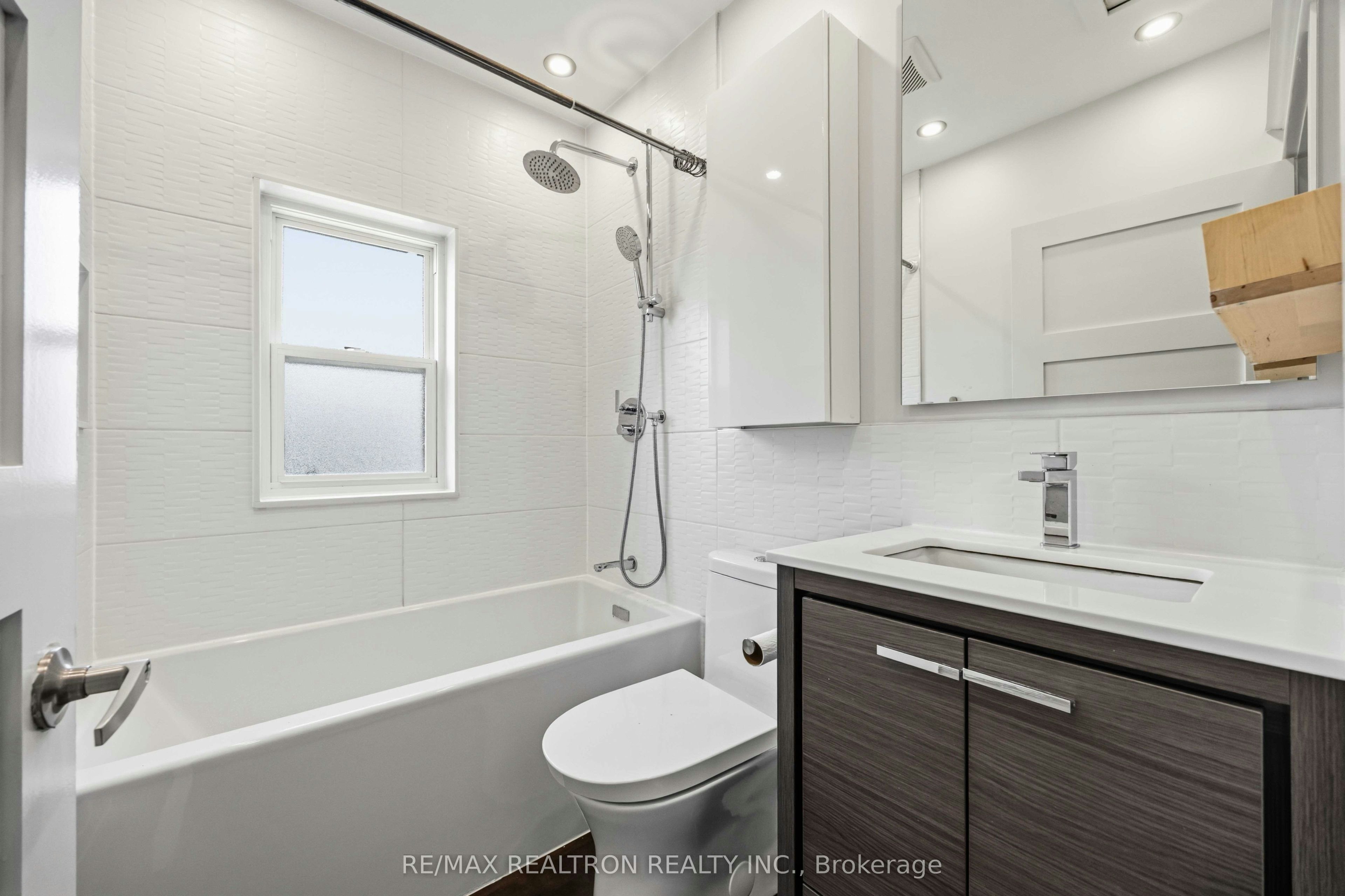 640 Runnymede Road, Toronto, ON, M6S 3A2 - 20