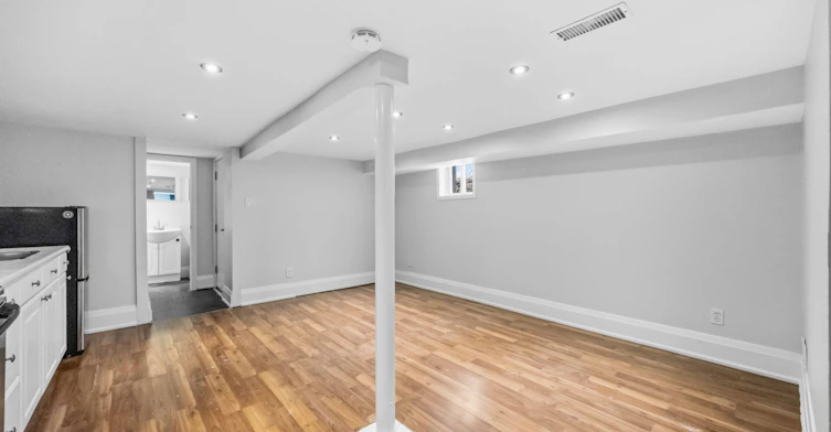 640 Runnymede Road, Toronto, ON, M6S 3A2 - 22