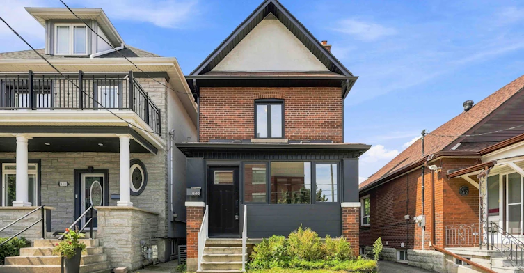 640 Runnymede Road, Toronto, ON, M6S 3A2