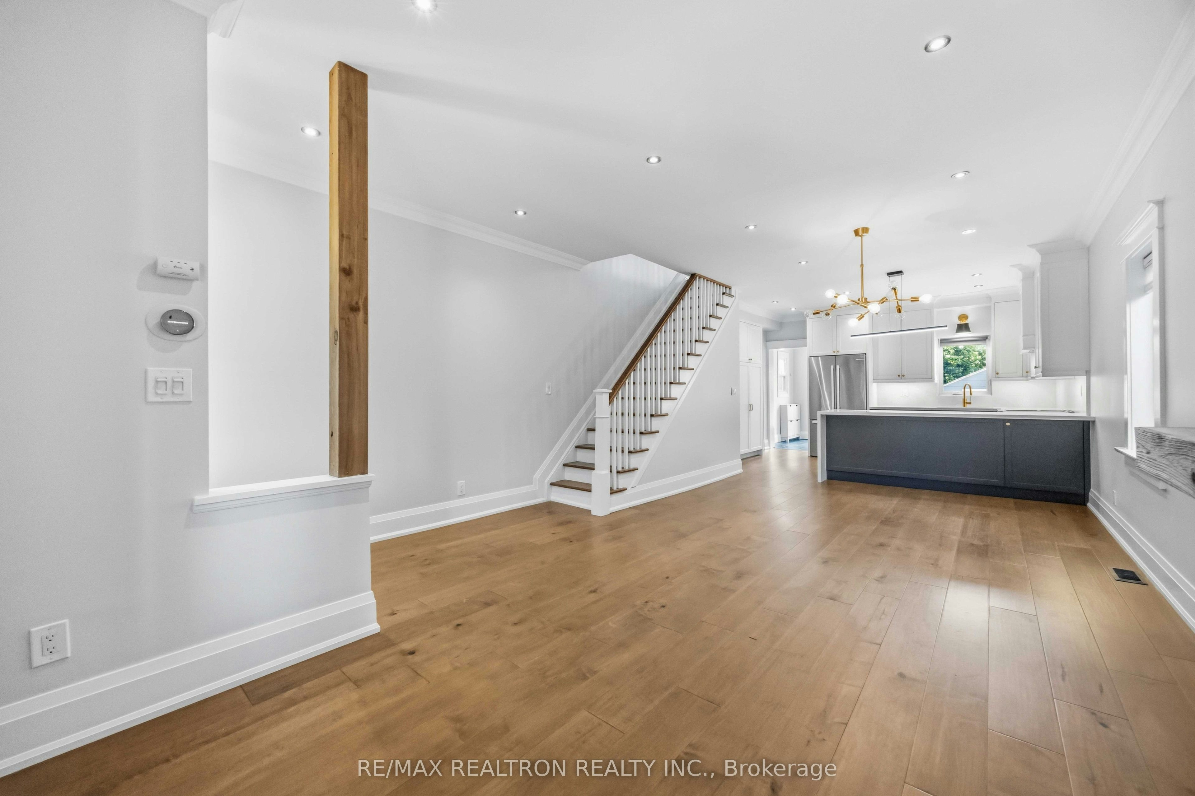 640 Runnymede Road, Toronto, ON, M6S 3A2 - 11