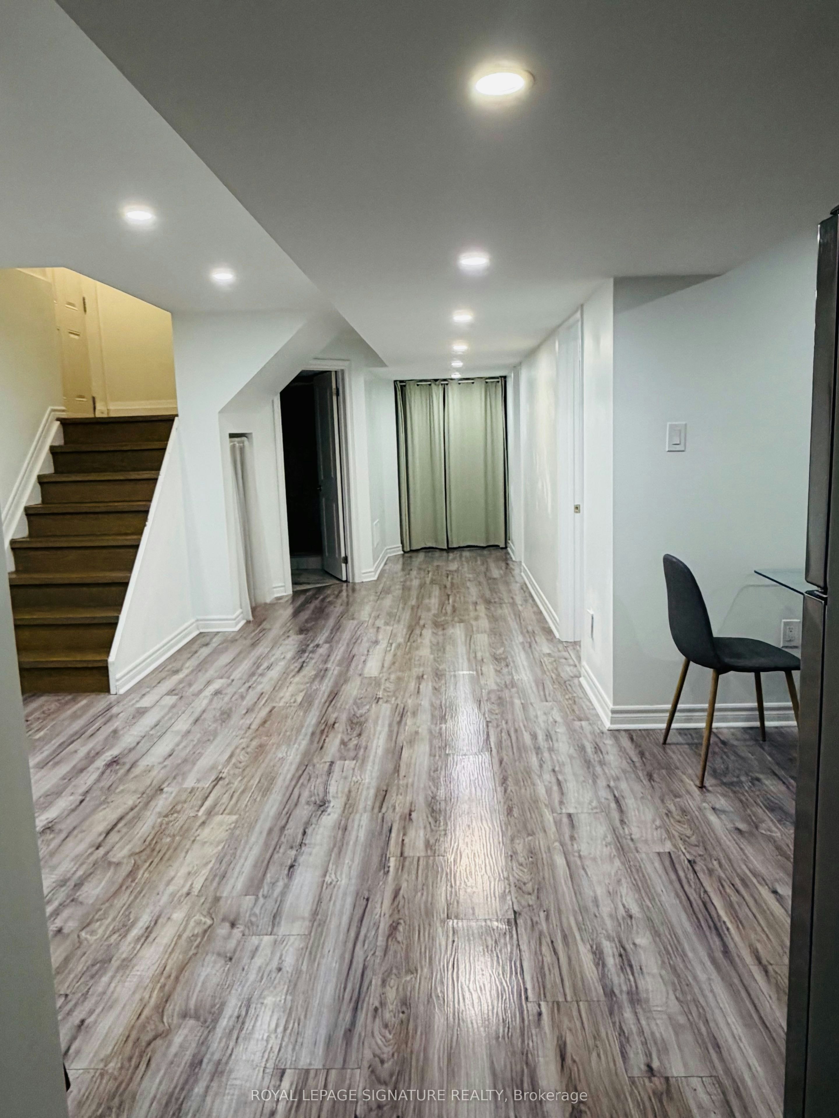 Room #2-445 Malaga Road, Mississauga, ON, L5E 3V8 - 6