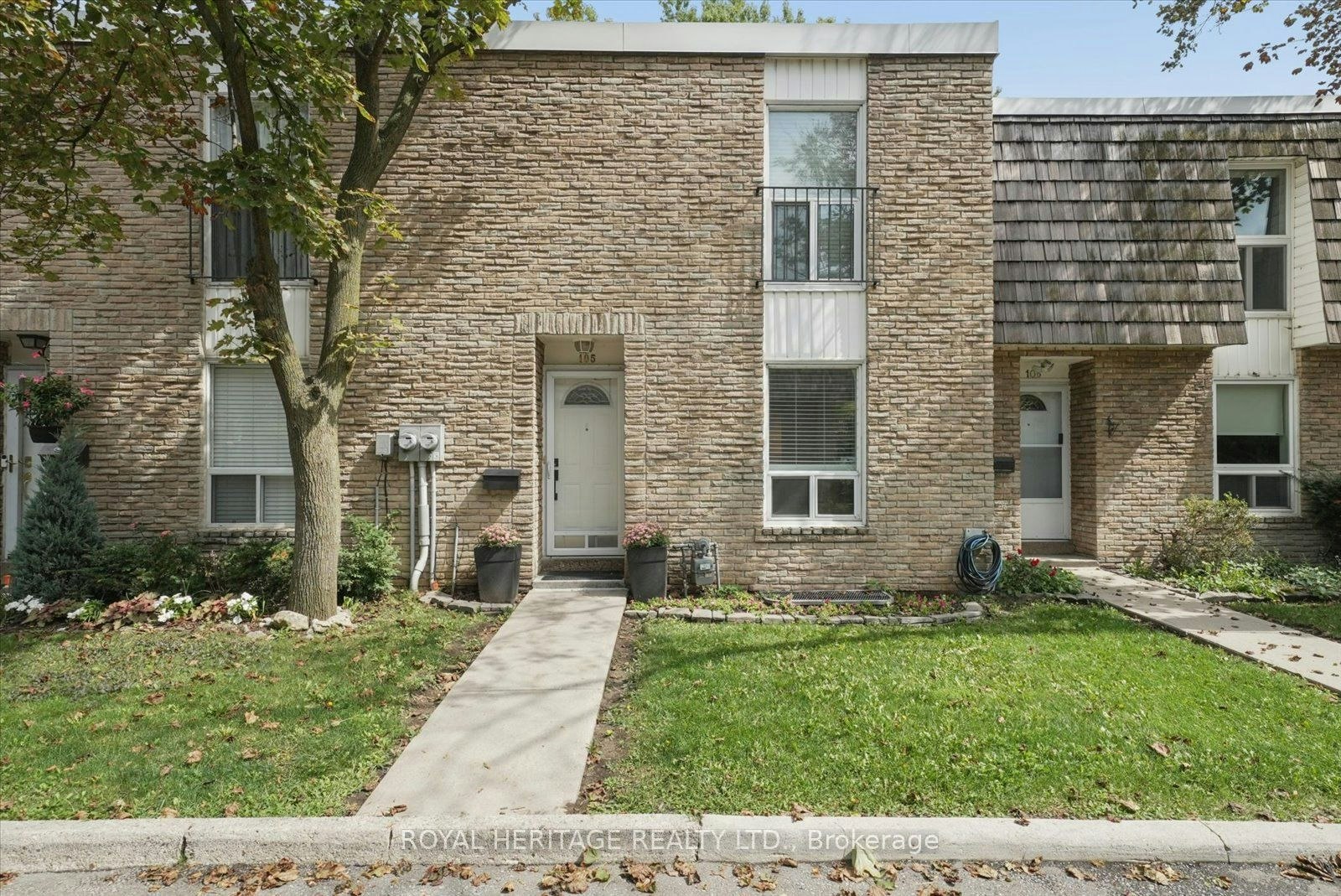 105-701 Burnhamthorpe Road, Toronto, ON, M9C 2Z6