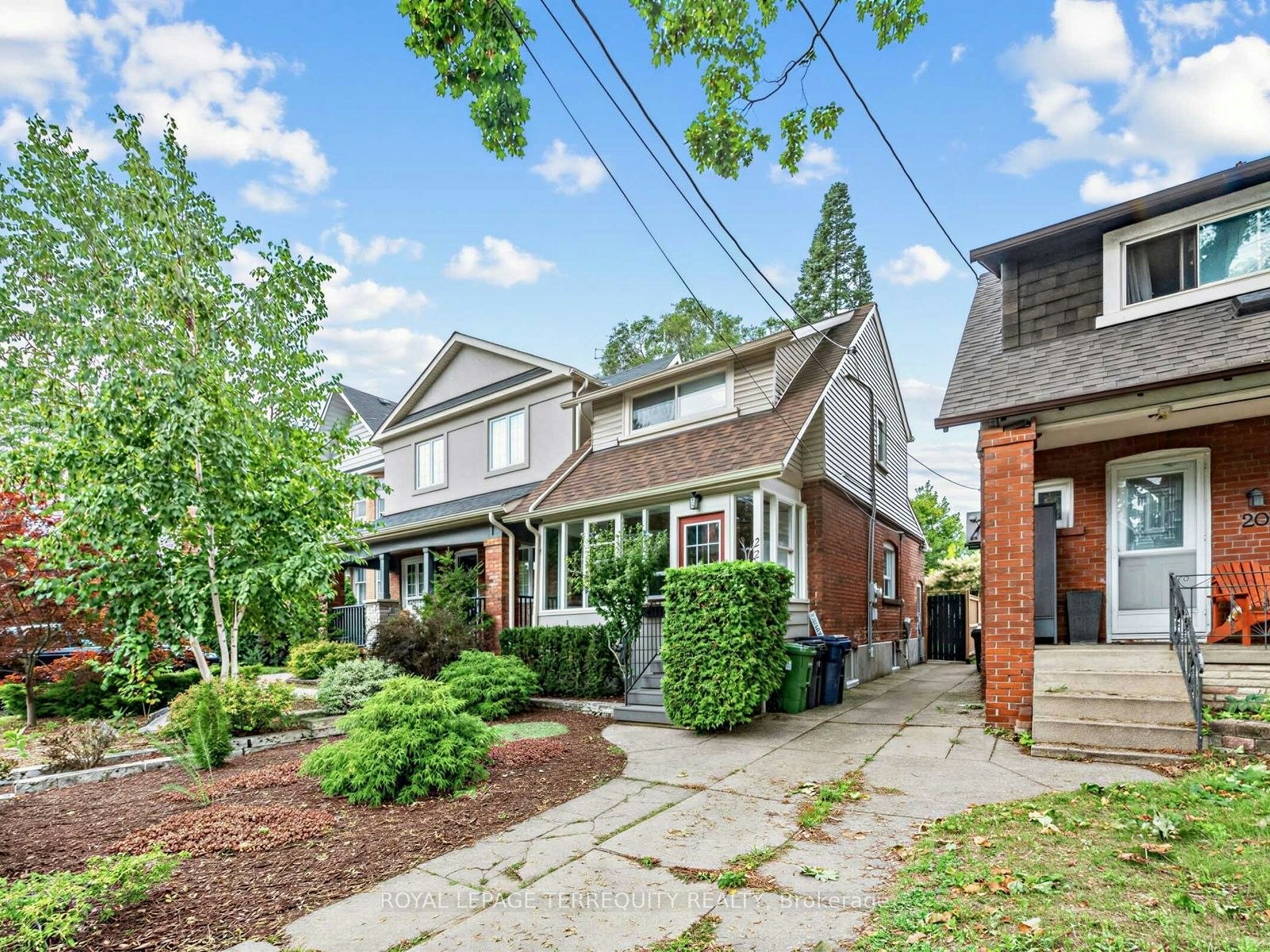 22 Montye Avenue, Toronto, ON, M6S 2G9