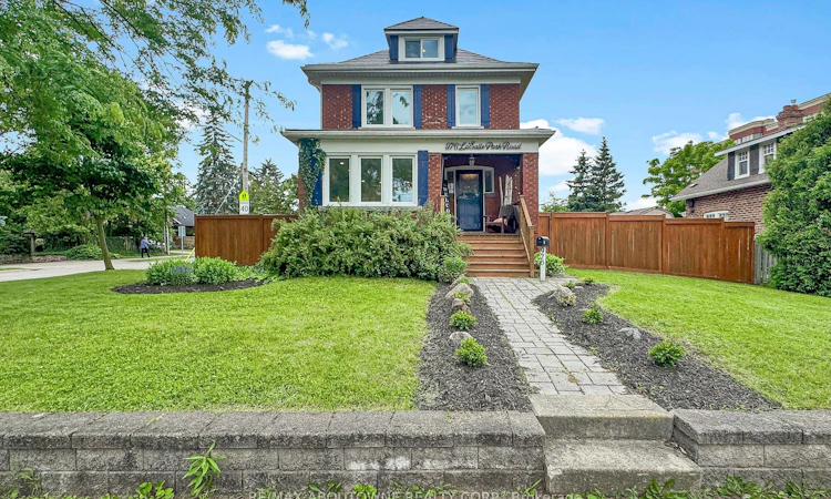 976 Lasalle Park Road