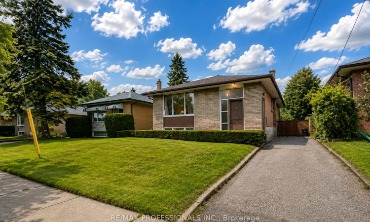 28 Baskerville Crescent