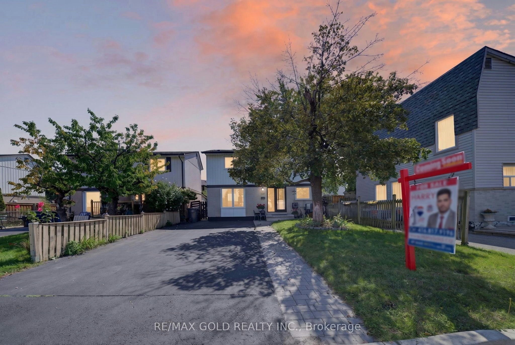 10 Jeffrey Street, Brampton, ON, L6S 2M9