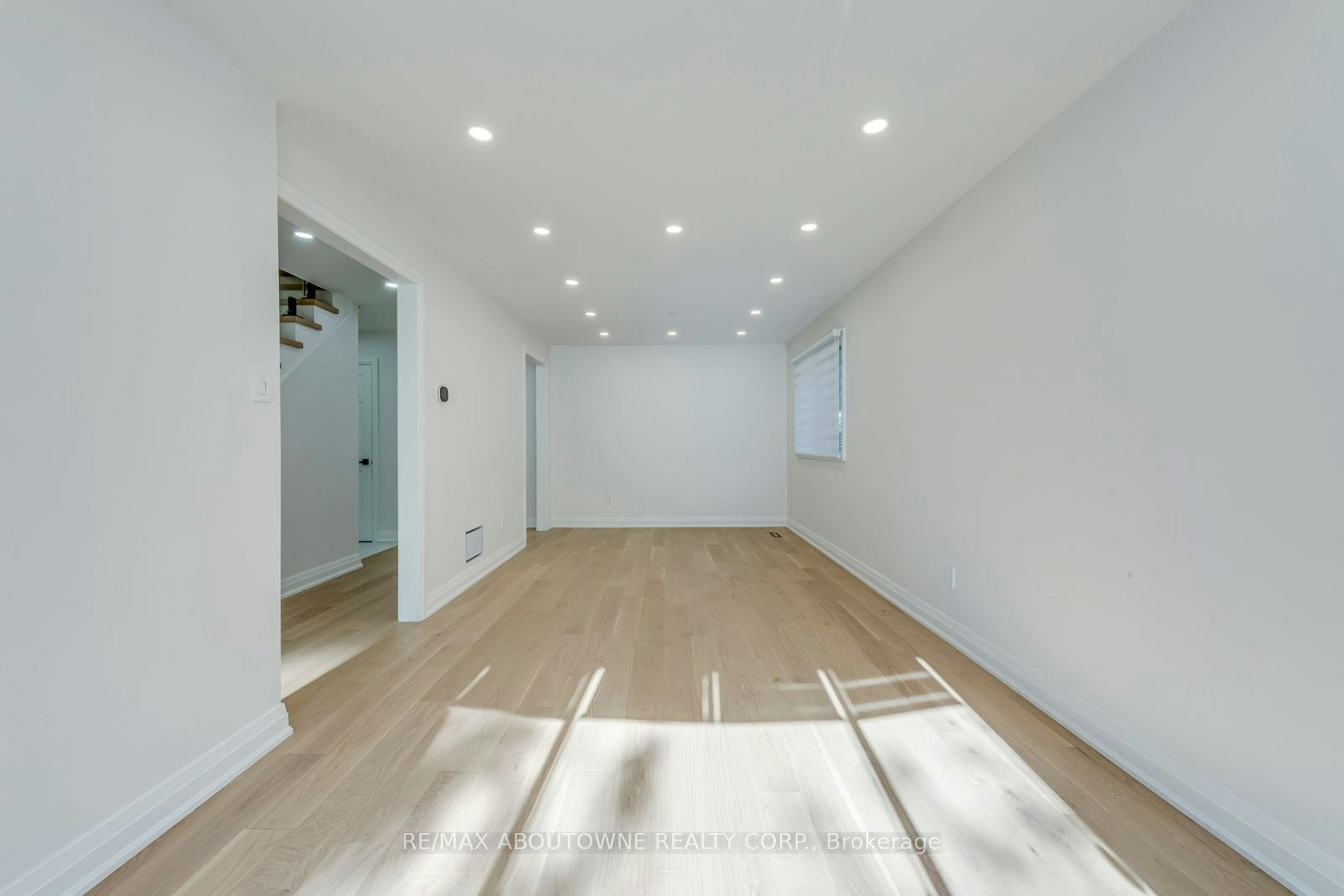 3065 Silverthorn Drive, Oakville, ON, L6L 5N5 - 7