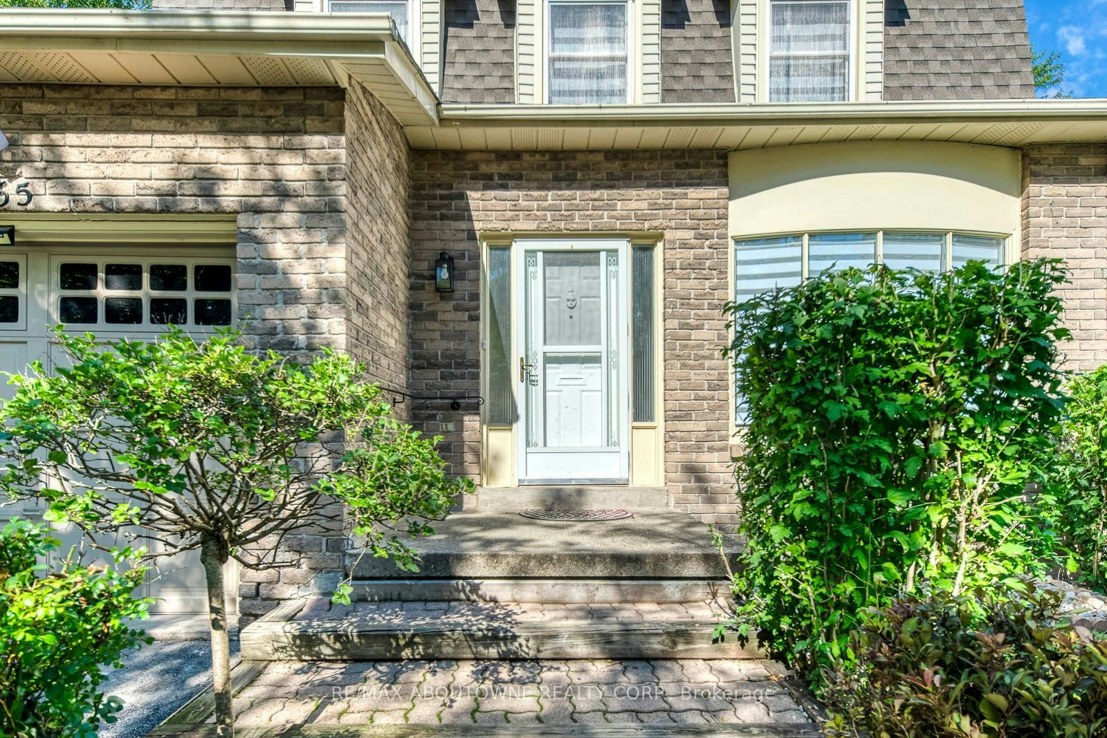 3065 Silverthorn Drive, Oakville, ON, L6L 5N5 - 3