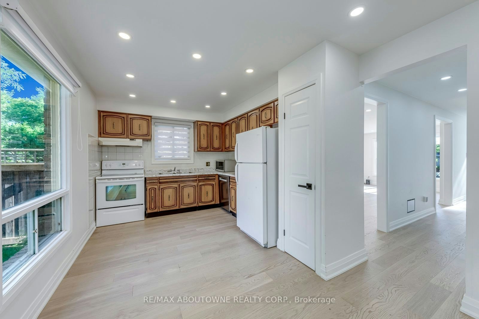 3065 Silverthorn Drive, Oakville, ON, L6L 5N5 - 18
