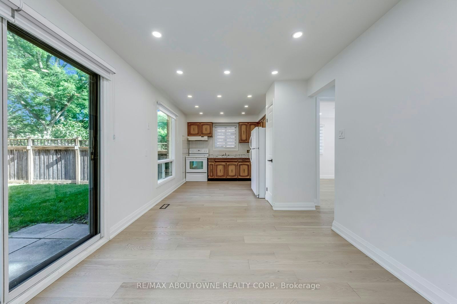 3065 Silverthorn Drive, Oakville, ON, L6L 5N5 - 15