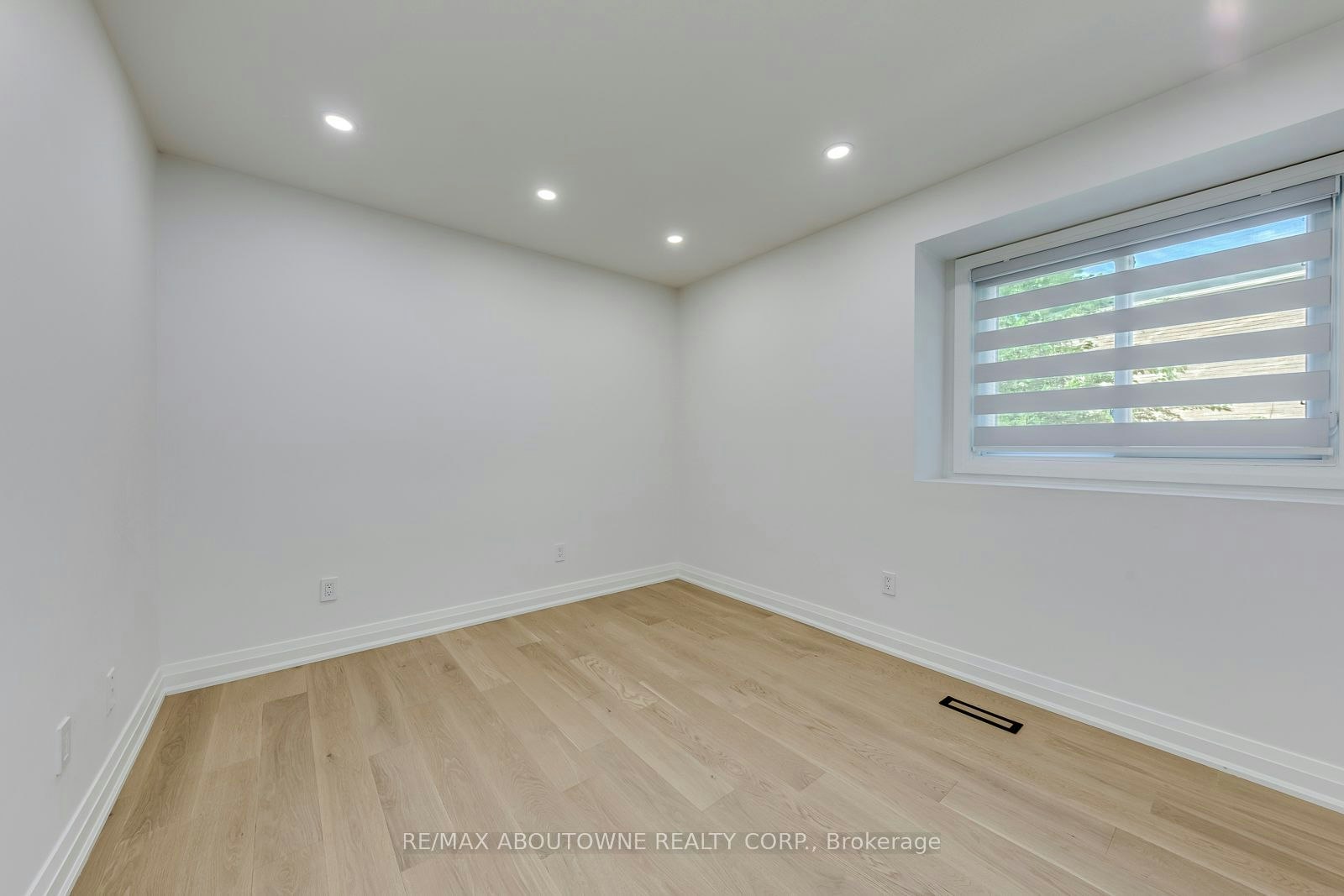 3065 Silverthorn Drive, Oakville, ON, L6L 5N5 - 33