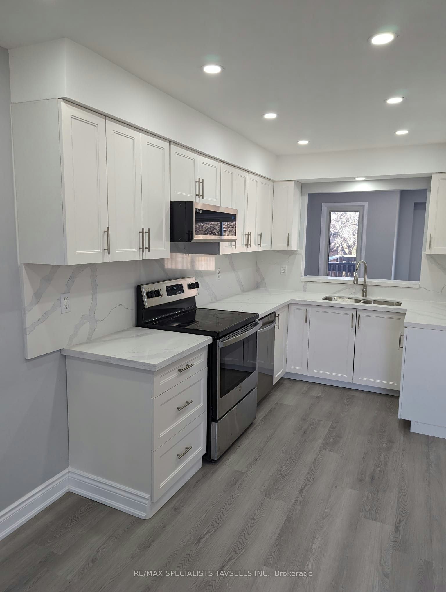 18 Gardenia Way, Caledon, ON, L7C 1B2 - 2