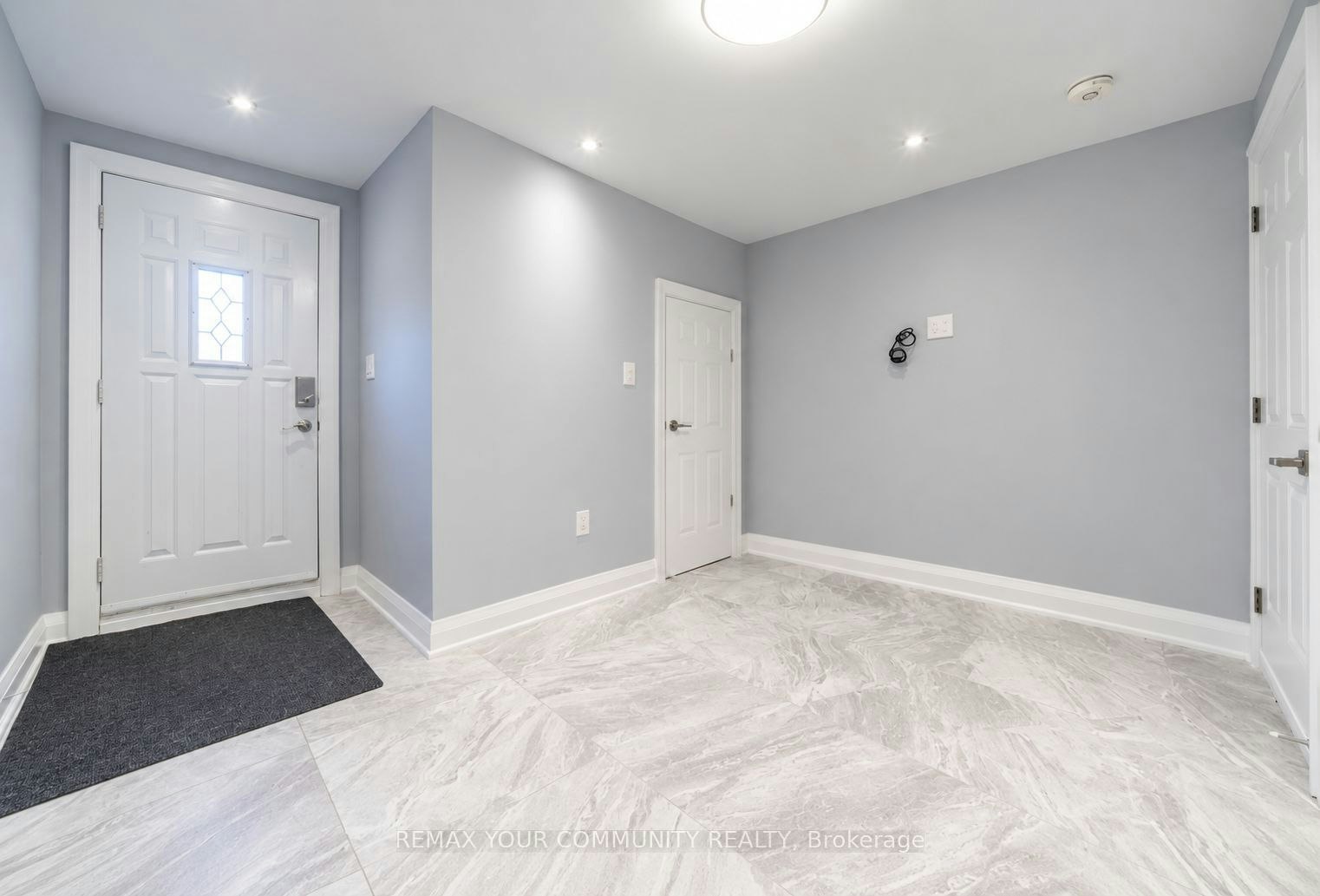 Lower-24 Sombrero Court, Toronto, ON, M9L 2M6 - 4