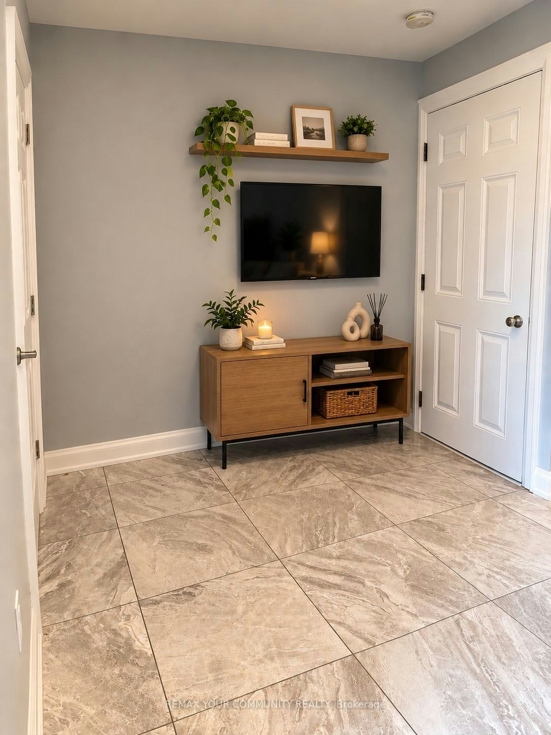 Lower-24 Sombrero Court, Toronto, ON, M9L 2M6 - 12