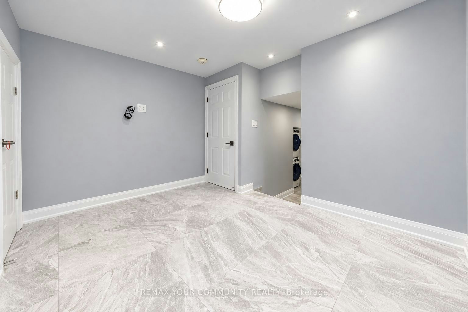 Lower-24 Sombrero Court, Toronto, ON, M9L 2M6 - 6
