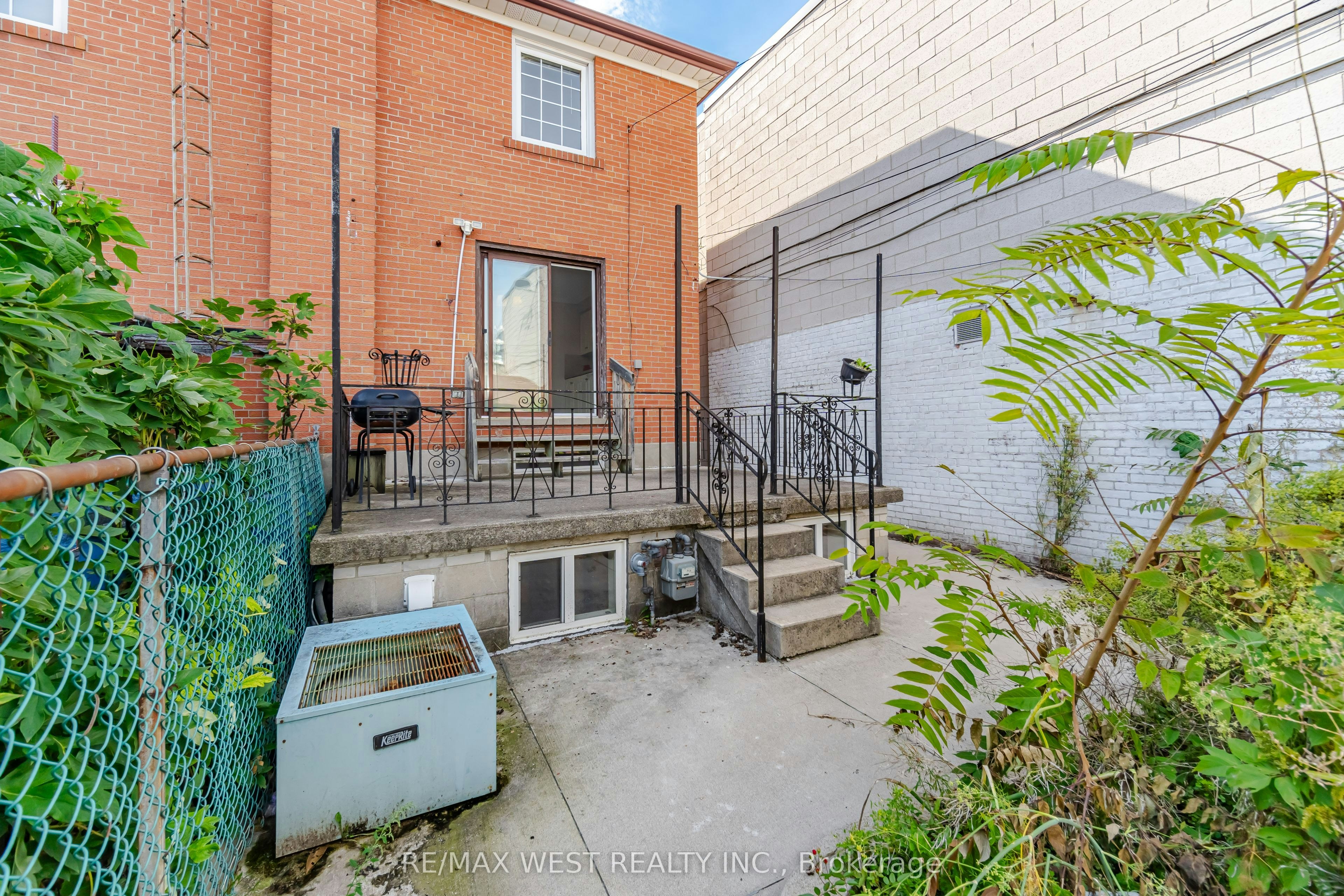 603 Concord Avenue, Toronto, ON, M6H 2R2 - 35