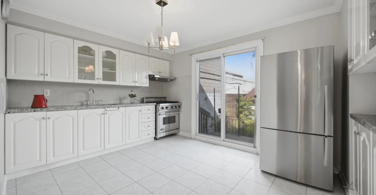 603 Concord Avenue, Toronto, ON, M6H 2R2 - 12