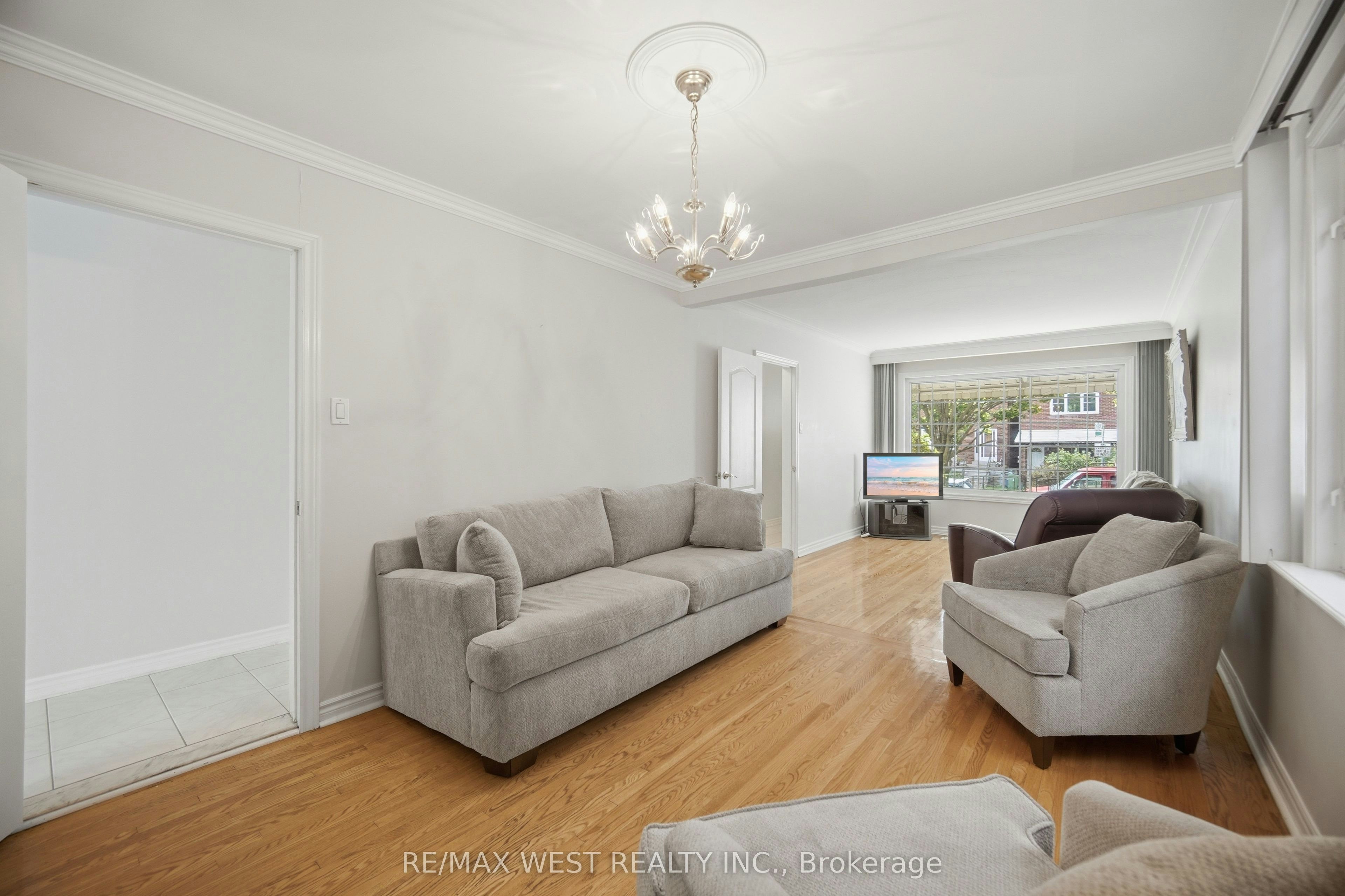 603 Concord Avenue, Toronto, ON, M6H 2R2 - 11