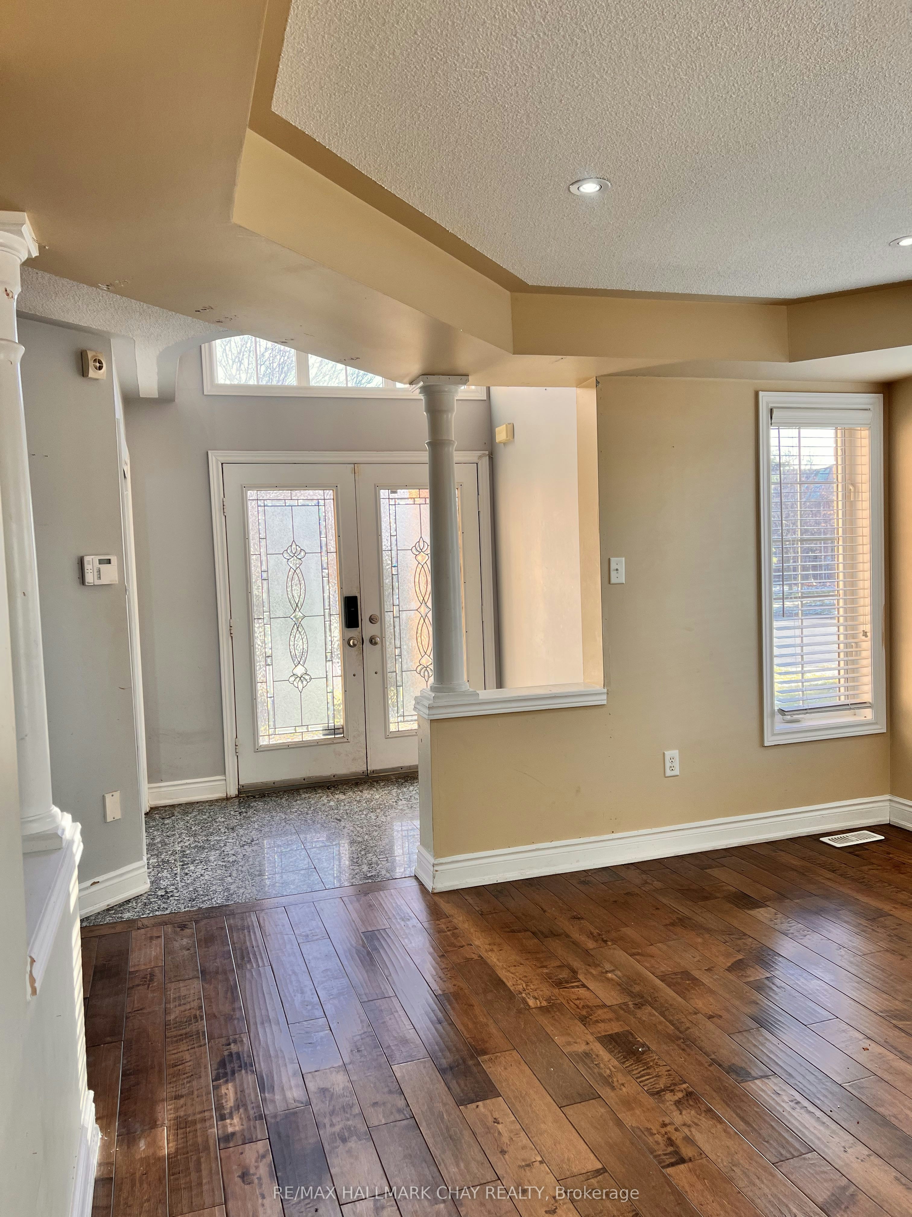 2 Southbend Drive S, Brampton, ON, L7A 1J4 - 6