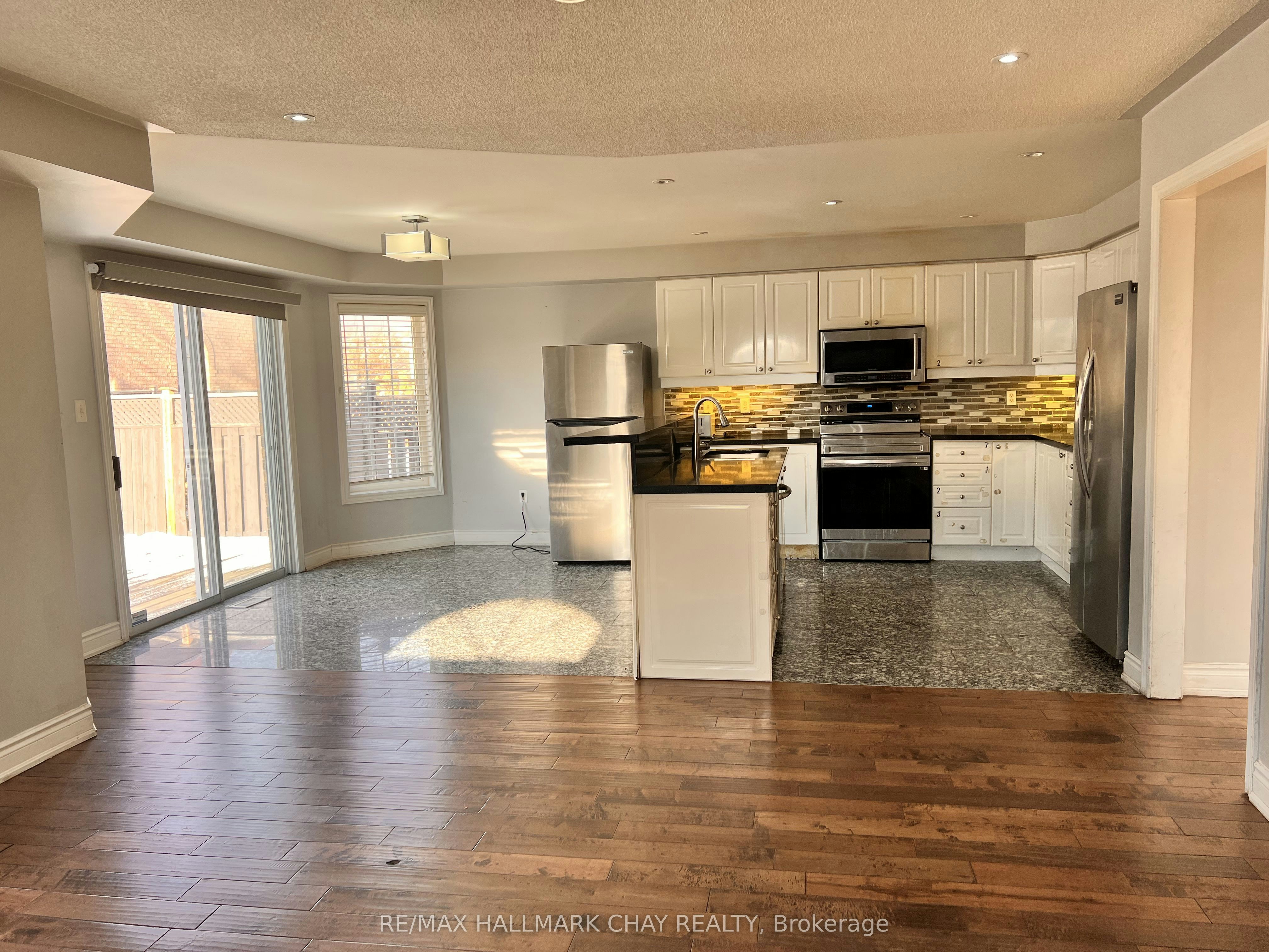 2 Southbend Drive S, Brampton, ON, L7A 1J4 - 10