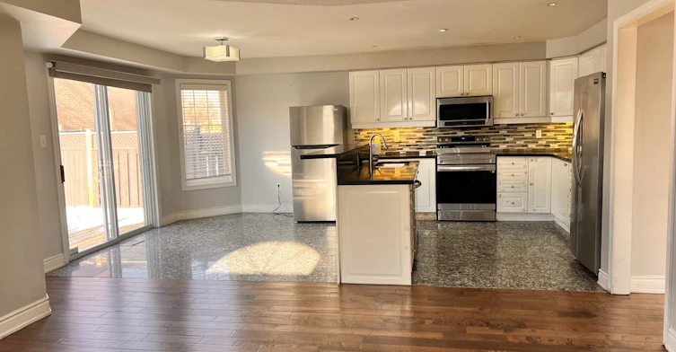 2 Southbend Drive S, Brampton, ON, L7A 1J4 - 10
