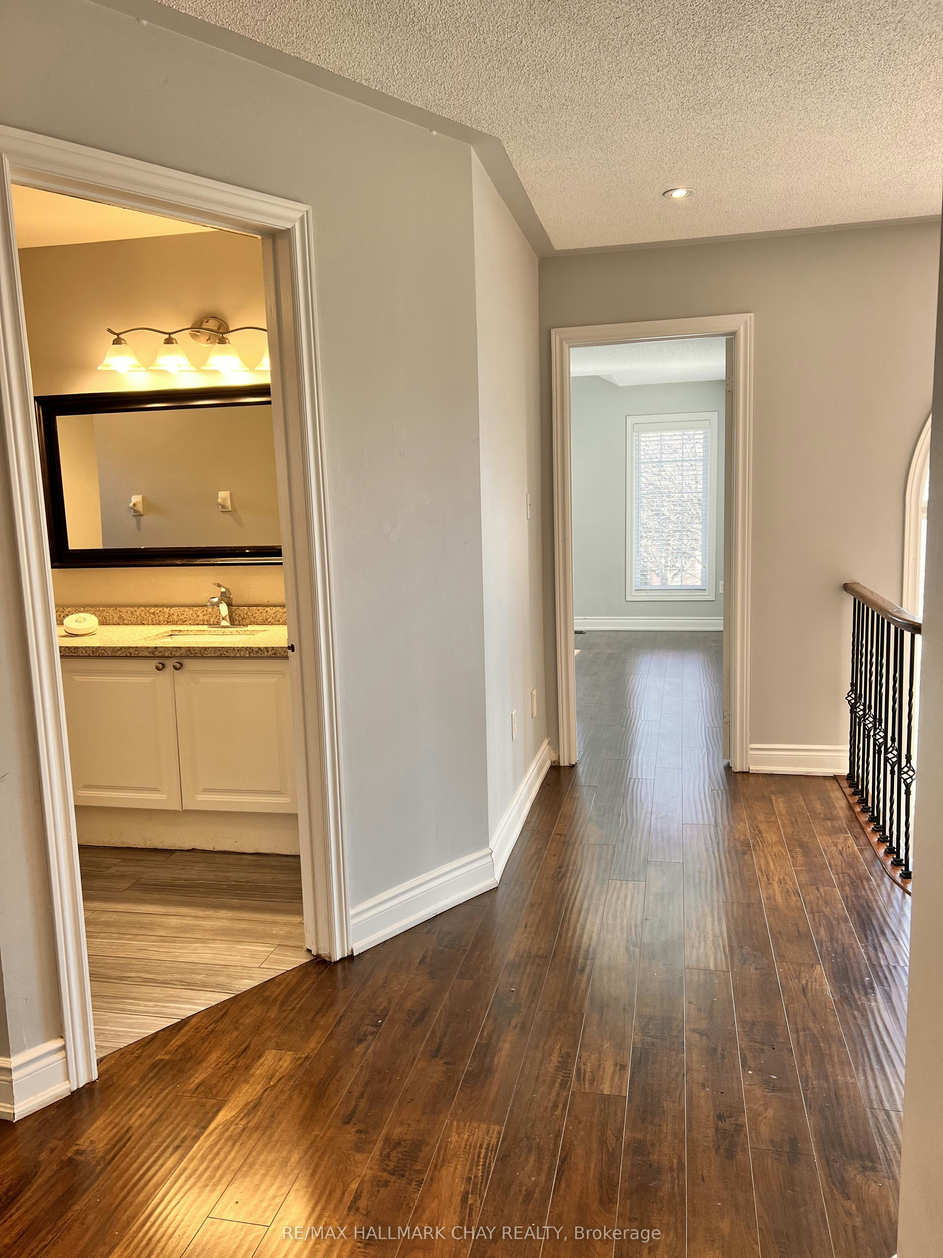2 Southbend Drive S, Brampton, ON, L7A 1J4 - 20