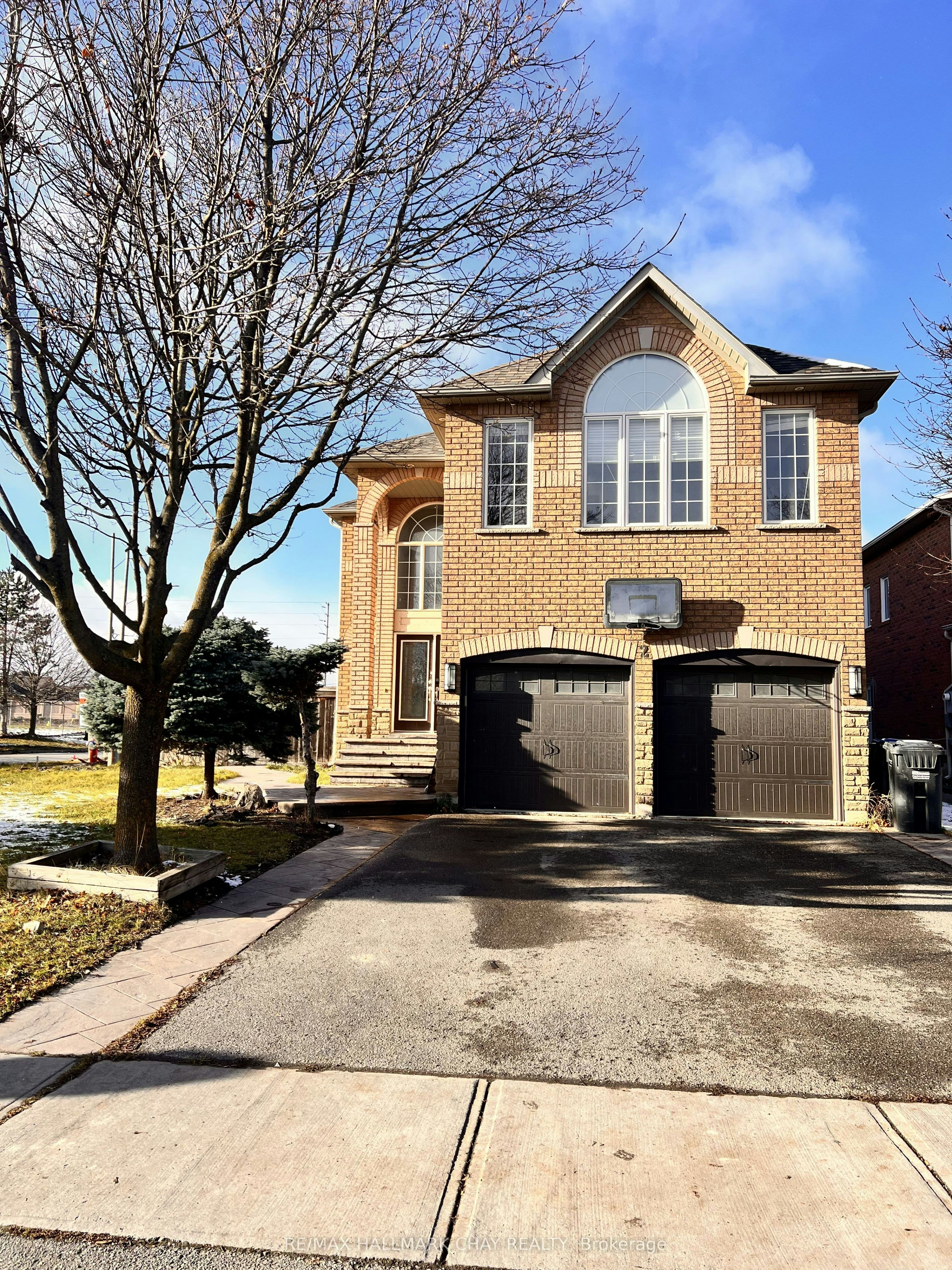 2 Southbend Drive S, Brampton, ON, L7A 1J4