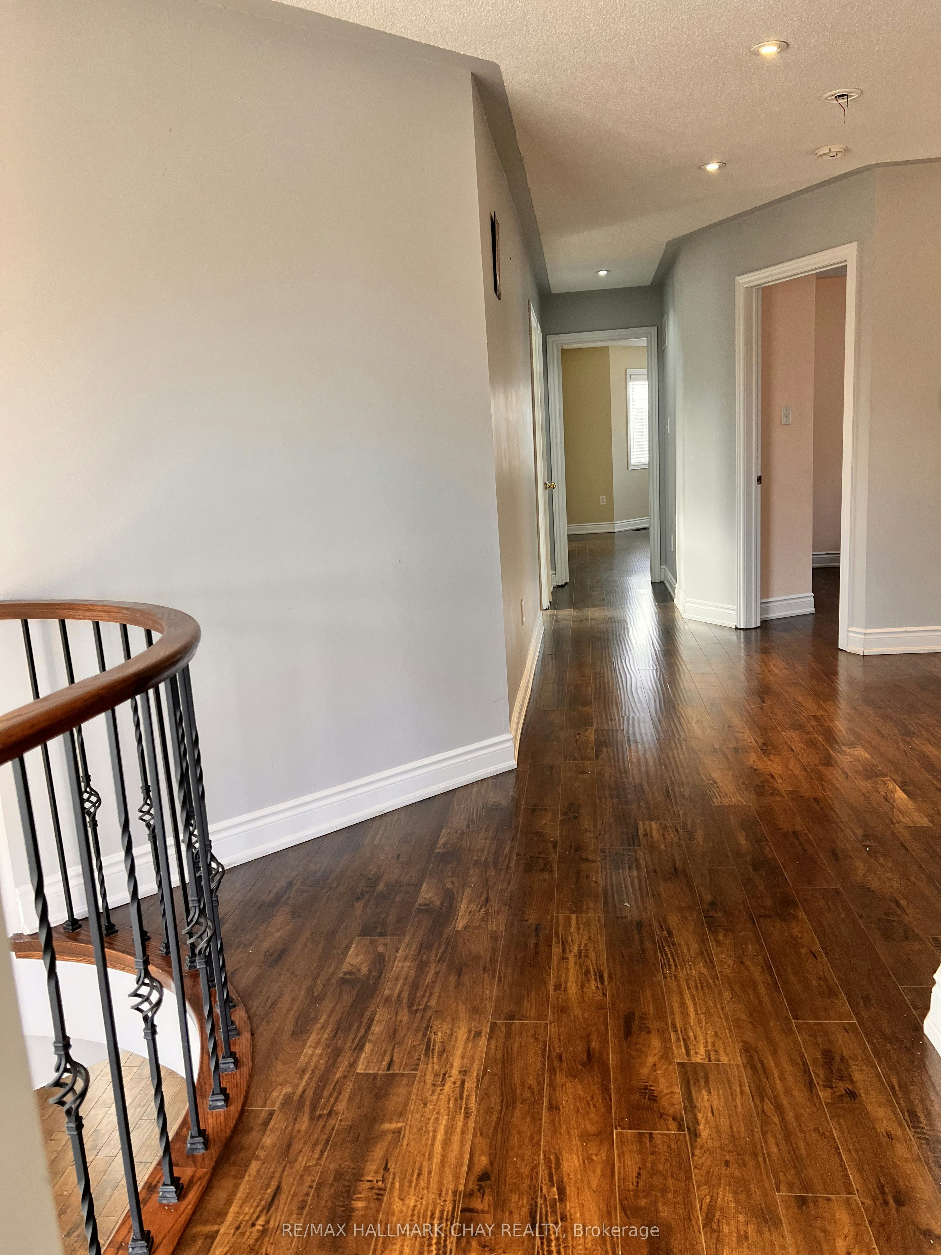 2 Southbend Drive S, Brampton, ON, L7A 1J4 - 18