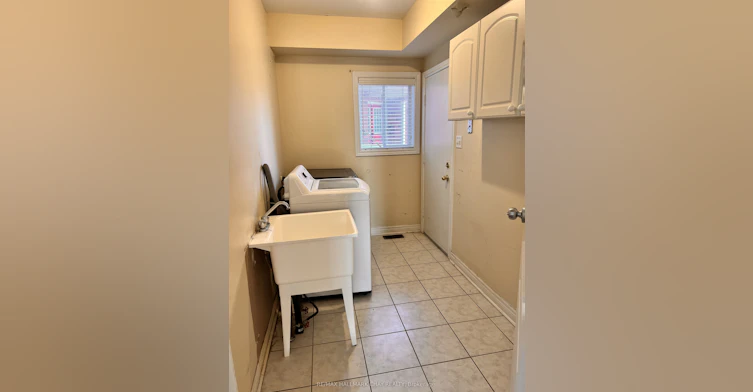 2 Southbend Drive S, Brampton, ON, L7A 1J4 - 16