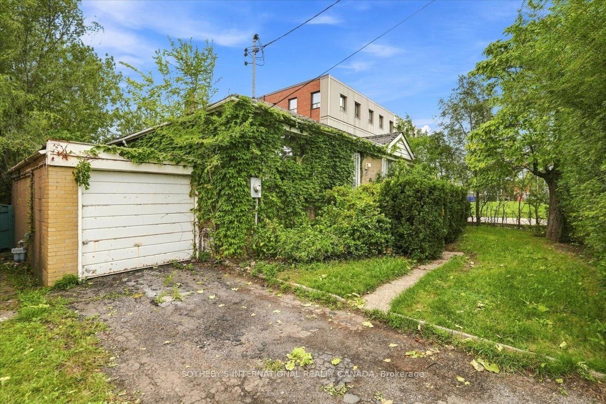782 Marlee Avenue, Toronto, ON, M6B 3J9 - 2