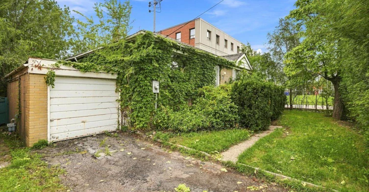 782 Marlee Avenue, Toronto, ON, M6B 3J9 - 2