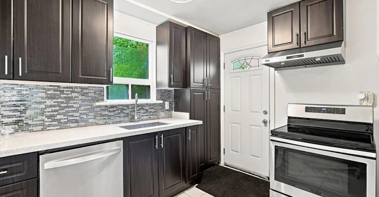 782 Marlee Avenue, Toronto, ON, M6B 3J9 - 10