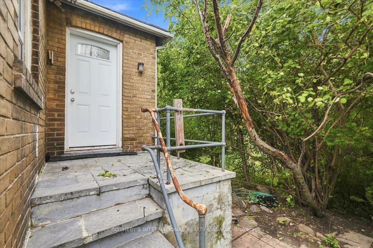 782 Marlee Avenue, Toronto, ON, M6B 3J9 - 27