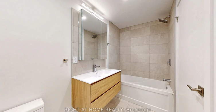 Unit 3-3122 Dundas Street W, Toronto, ON, M6P 2A1 - 10