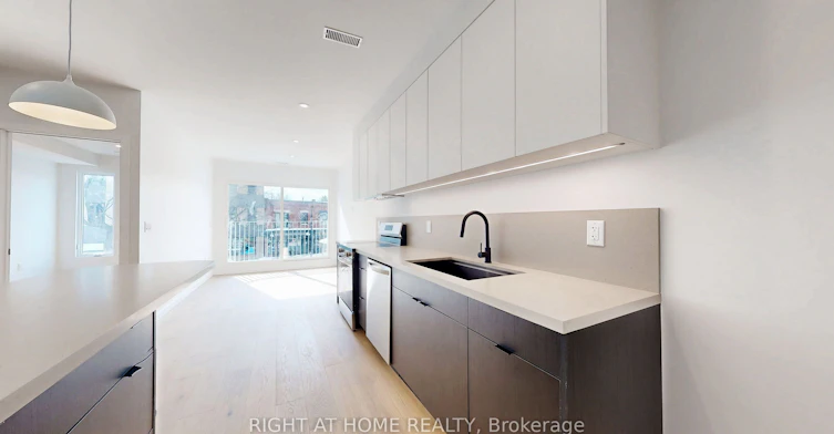 Unit 3-3122 Dundas Street W, Toronto, ON, M6P 2A1 - 4