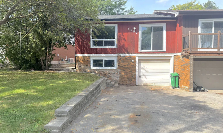 6087 Featherhead Crescent