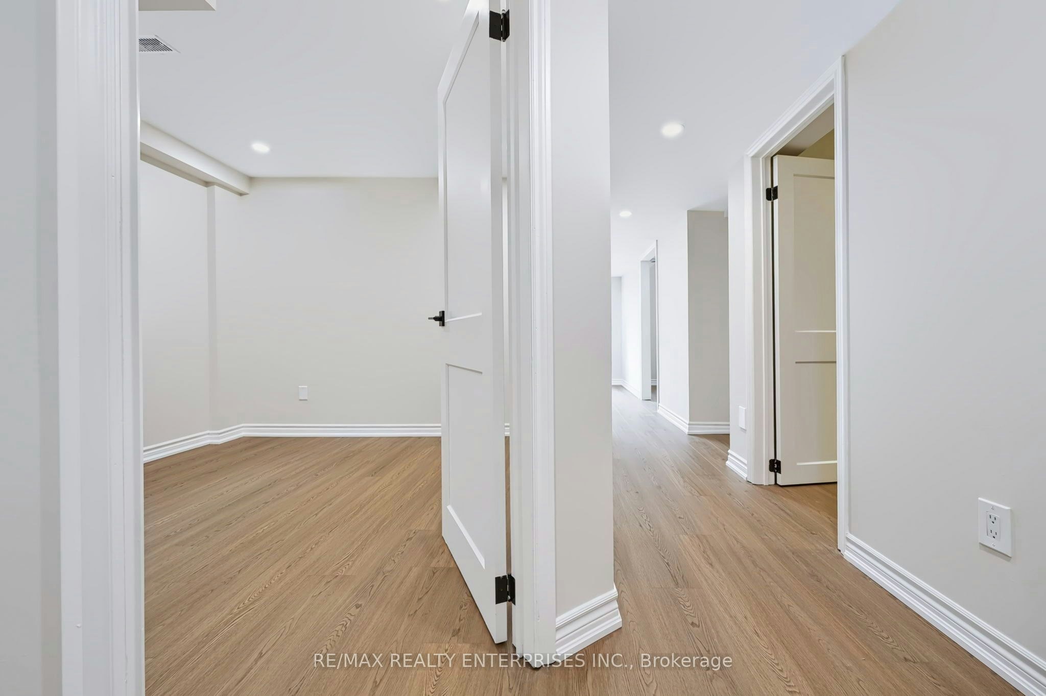 Lower-772 Gardner Avenue, Mississauga, ON, L5E 3G1 - 8