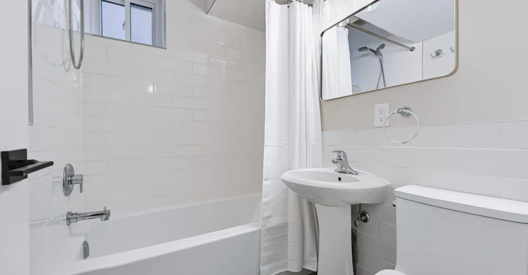 Lower-772 Gardner Avenue, Mississauga, ON, L5E 3G1 - 11