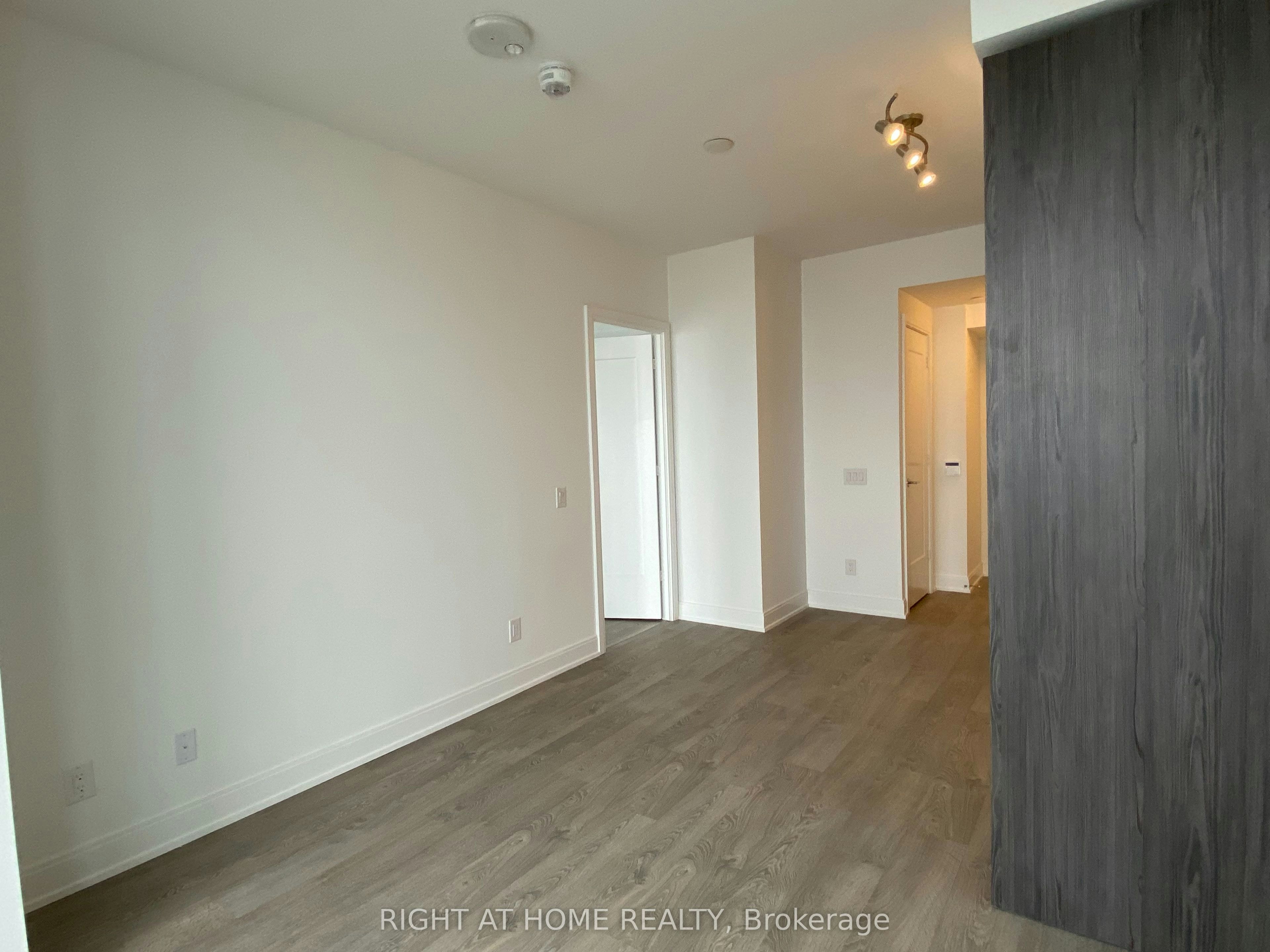 1610-70 Annie Craig Drive, Toronto, ON, M8V 0G2 - 6